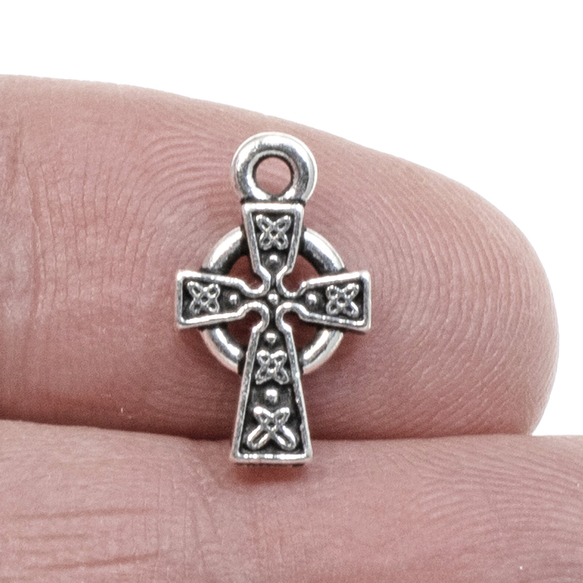 TierraCast Pewter Charms-Silver Round Cross 12x16mm (2)