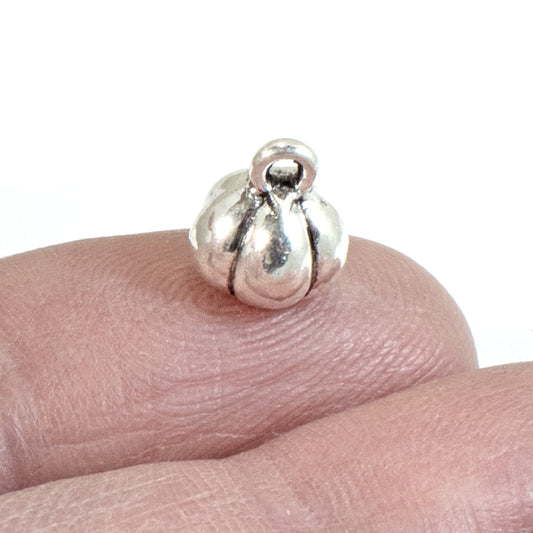 Silver Mini Pumpkin Charms, 20-Pack Fall Halloween Autumn Jewelry Making Supplies