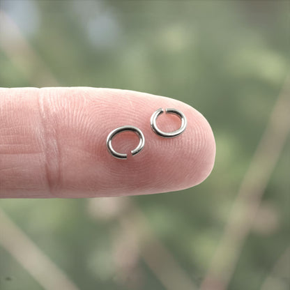 Titanium Oval Jump Rings, Medium 7-Pack, Hypoallergenic Open Findings