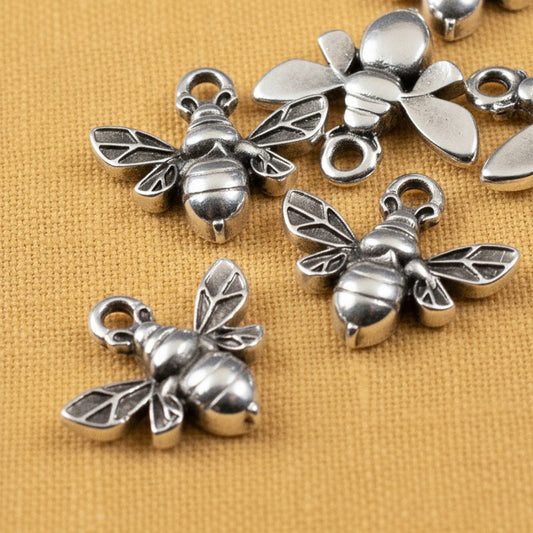 Silver Bee Charms: Antique Silver Honey Bee Pendant Jewelry Supply 6-Pack