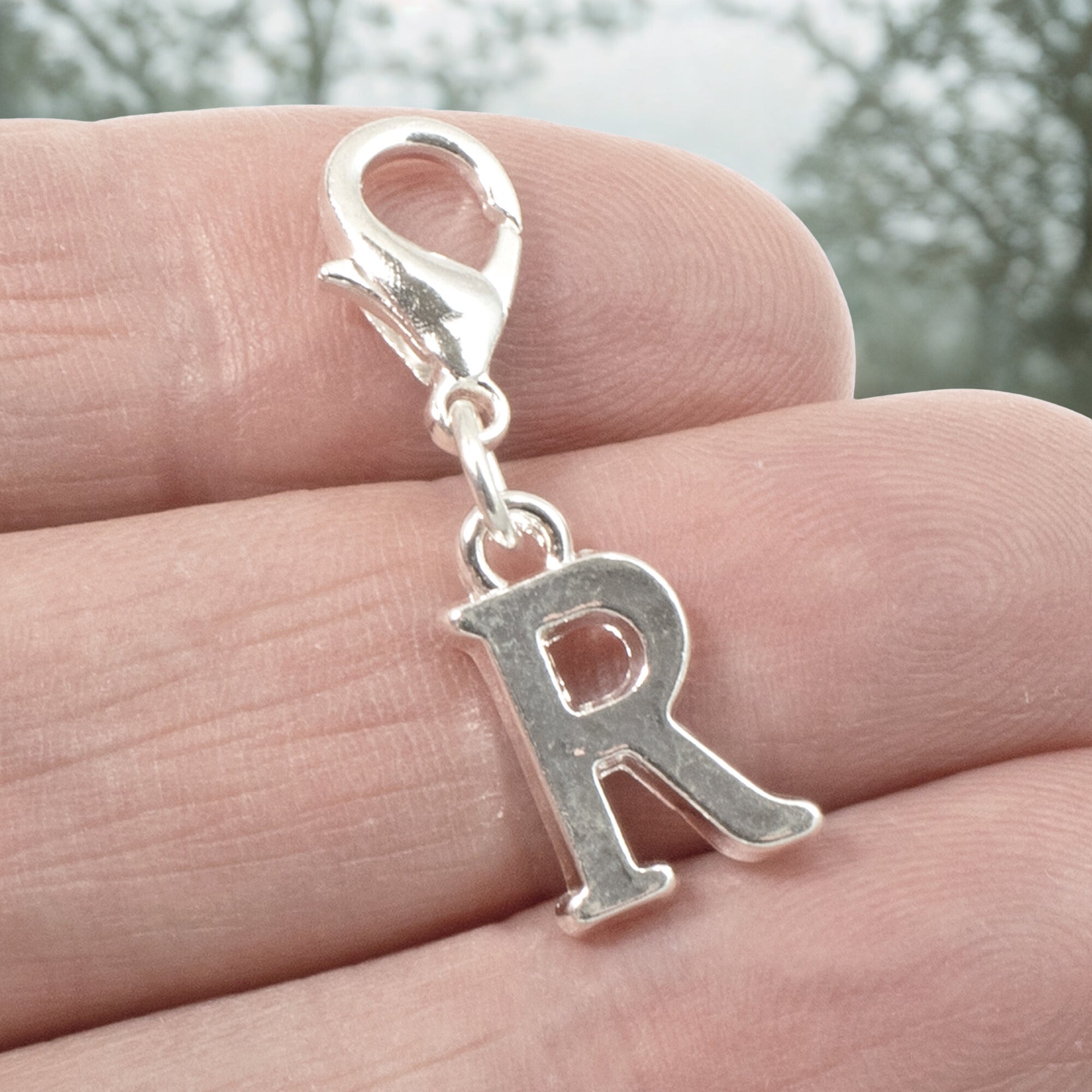 Chain Letter R Letter