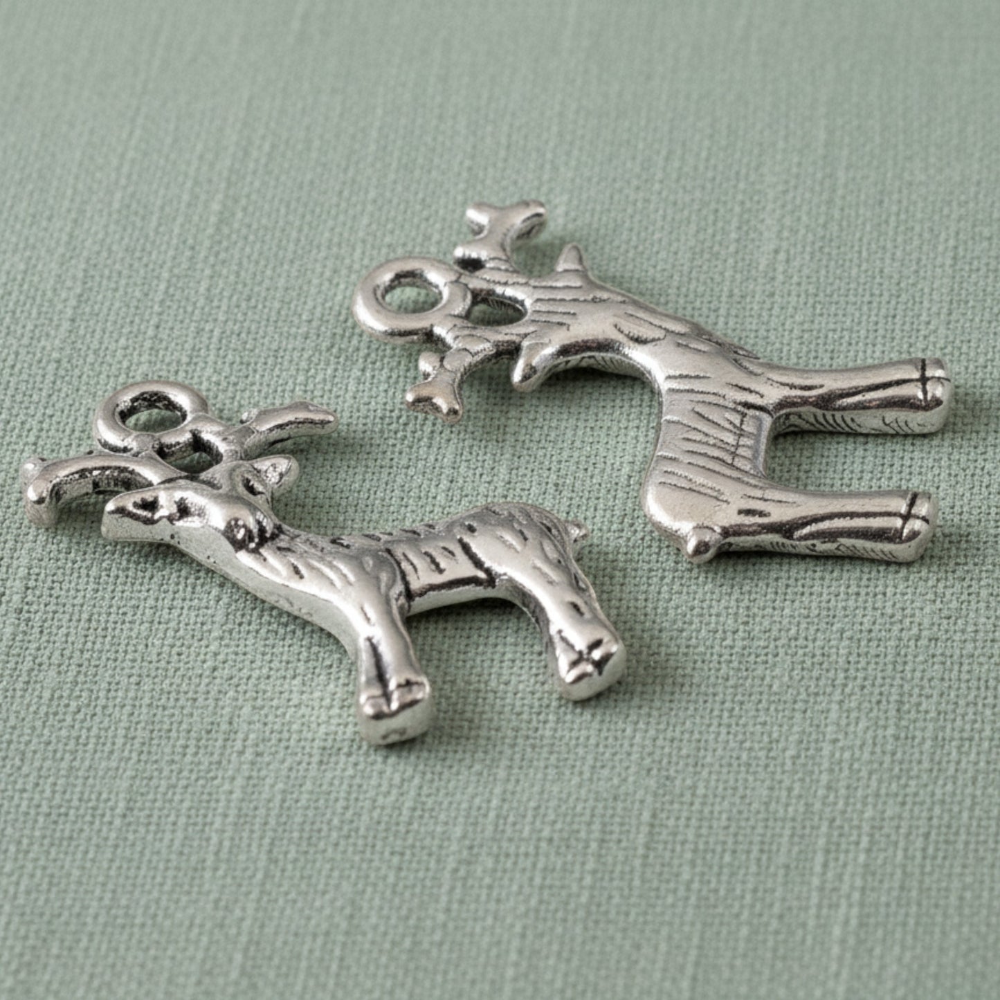 Silver Deer Charms: Nature Woodland Animal Pendant DIY 10-Pack