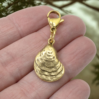 Gold Oyster Clip On Charm, Beach Lover Gift, Coastal Bag Charm Accessory