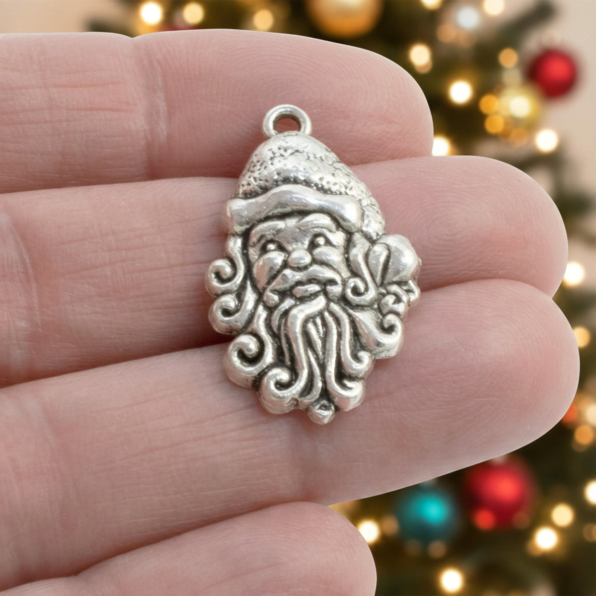 Santa Head Charms, 8-Pack Silver Vintage Style Saint Nick Metal Alloy Accents