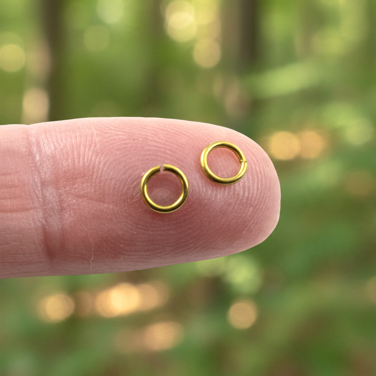 Yellow Niobium Jump Rings 5mm, 20G Hypoallergenic Jewelry Making, 20-Pack