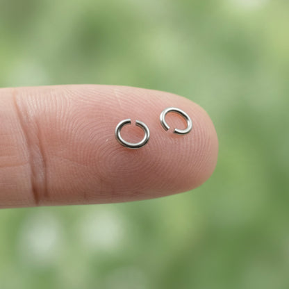 Titanium Oval Jump Rings, Small 15-Pack, Hypoallergenic Open Findings