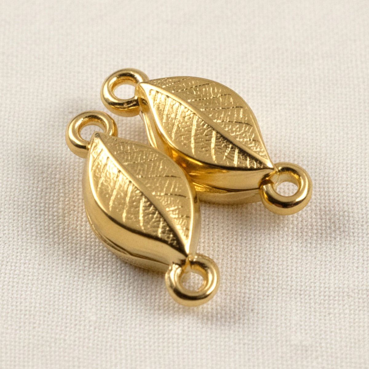 Leaf Magnetic Clasp Gold: Easy Close 2-Pack Elegant Jewelry Findings