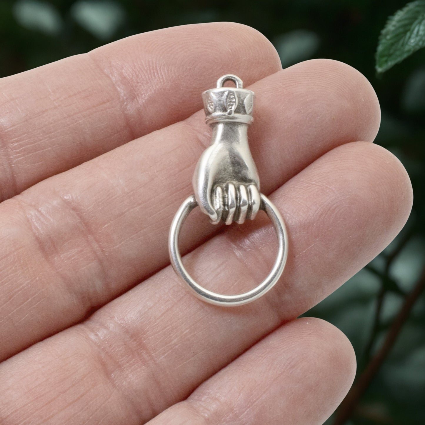 Hand Holding Ring Connector, Silver Customizable Charm Holder, Versatile 2-Pack