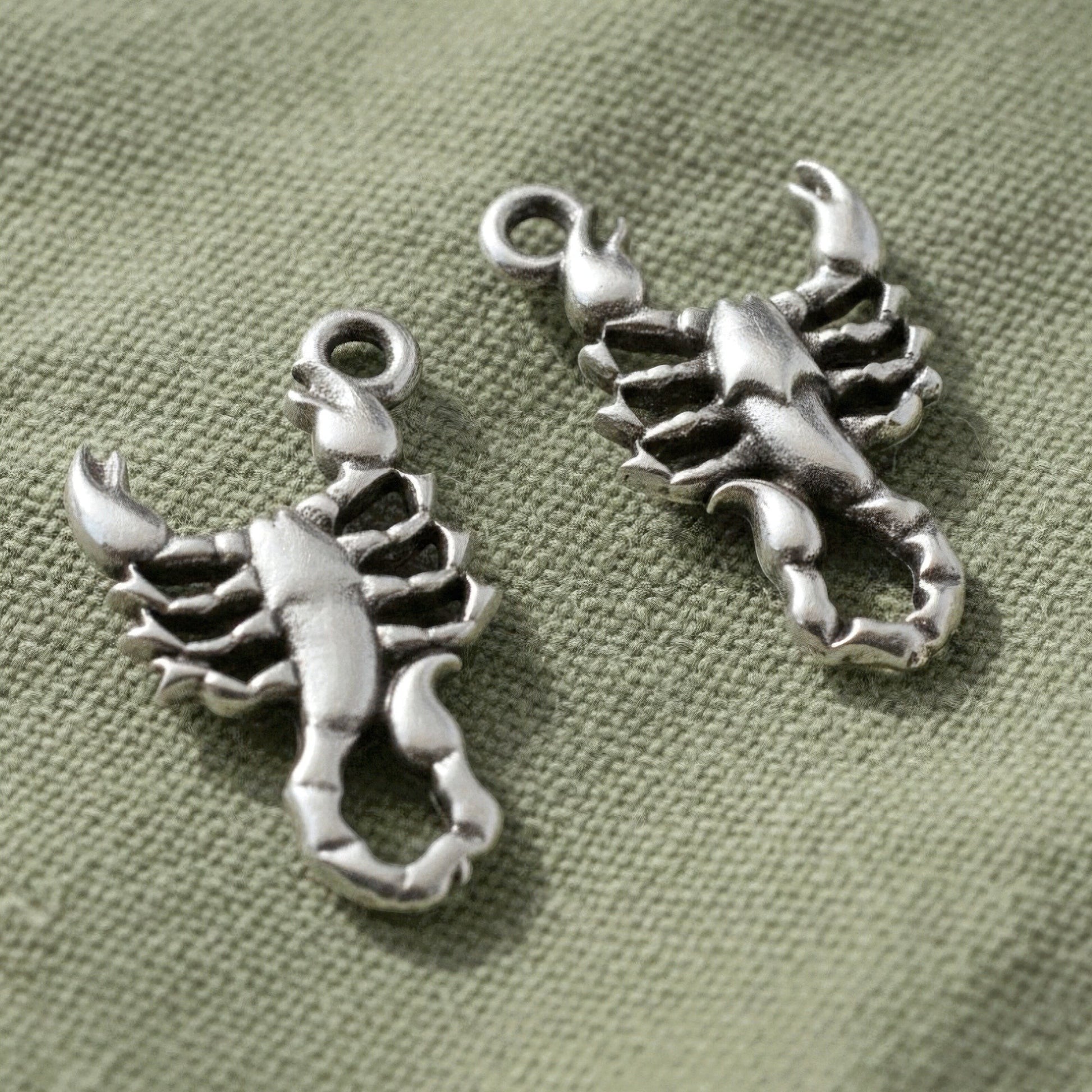 Hackberry Creek antique silver plated scorpion charms, detailed relief design, 12x20.5mm, sold in a 4-pack.
