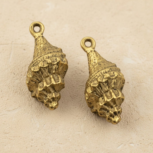 Hackberry Creek 2Pcs 24K gold plated pewter trumpet shell charms with intricate detailing, 21mm.