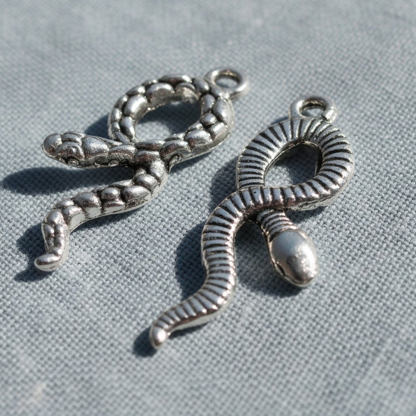 Silver Snake Charms: Antique Finish 3D Serpent Pendant Jewelry Making 10-Pack