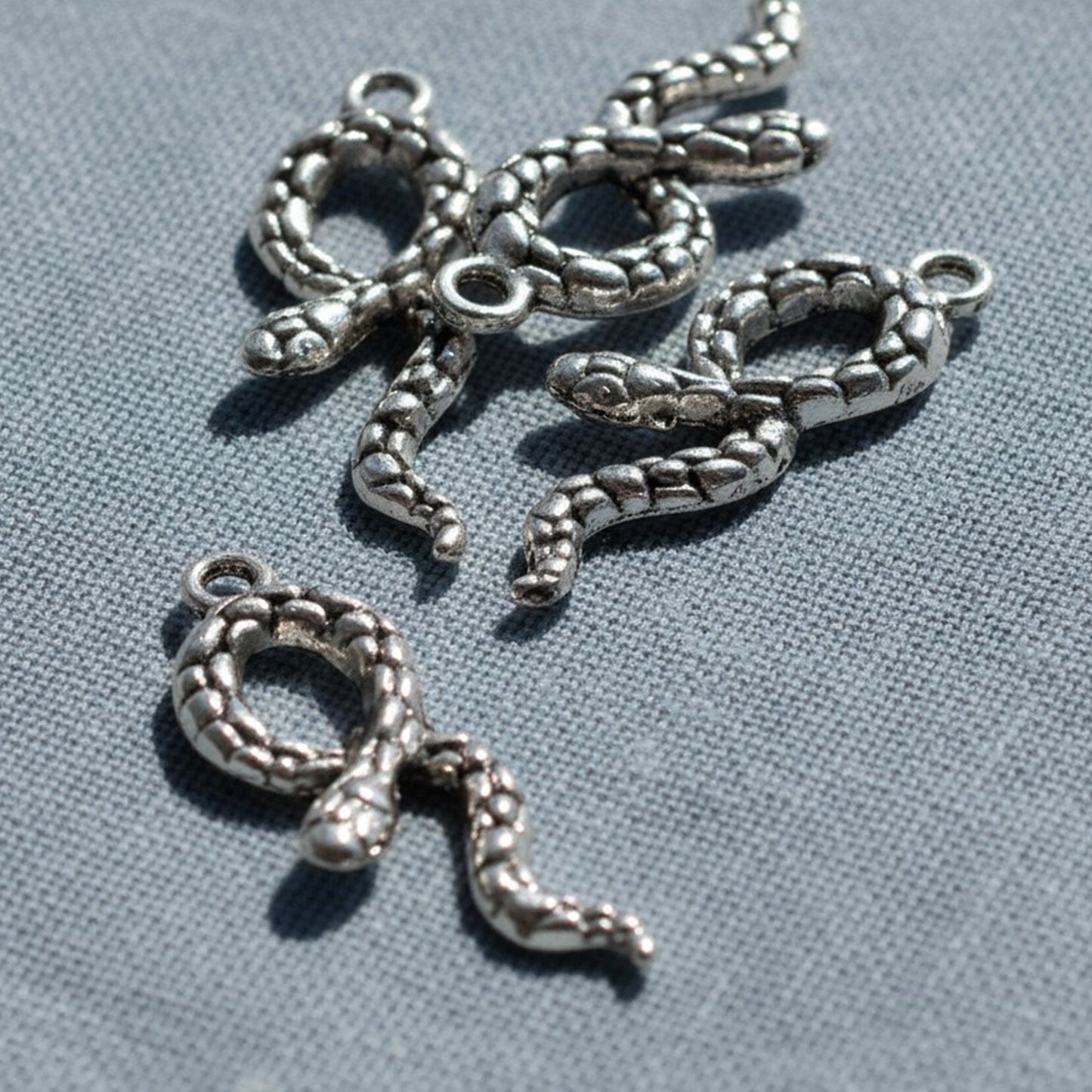 Silver Snake Charms: Antique Finish 3D Serpent Pendant Jewelry Making 10-Pack