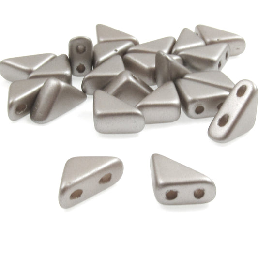 Cocoa Airy Pearl Tango Triangle Beads