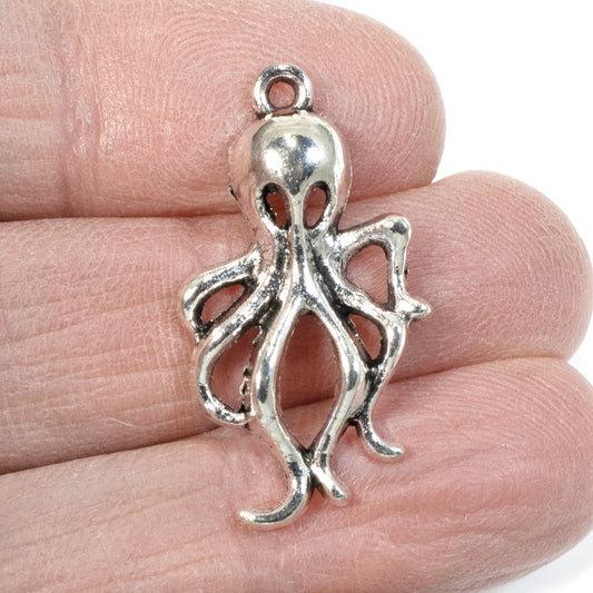 10 Octopus Charms - Metal Octopus Pendant - Beach Jewelry - Nautical Keychain