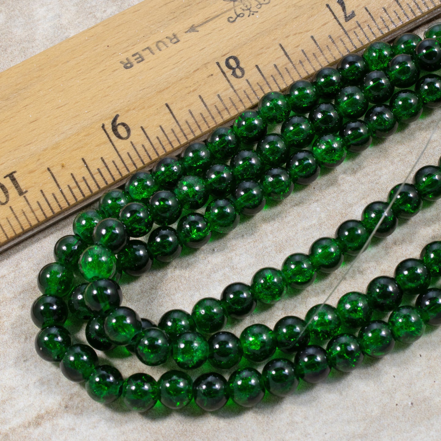 100-Pack 6mm Emerald Green Crackle Glass Beads, Round Christmas Bead